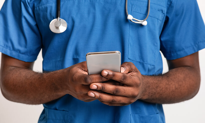 Can live chat software make your healthcare practice more efficient?