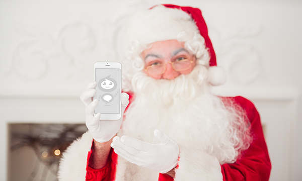 For Better Customer Service, Busy Santa Looks to Live Chat and Chatbots